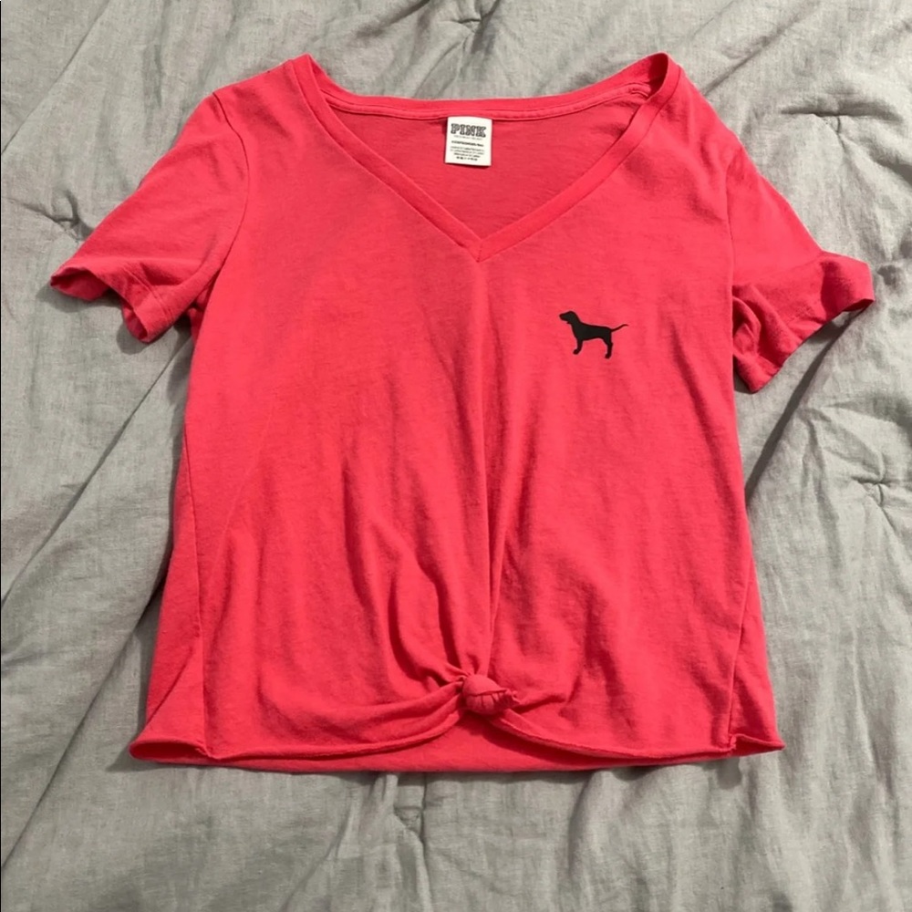 VS PINK short sleeve cropped knotted shirt